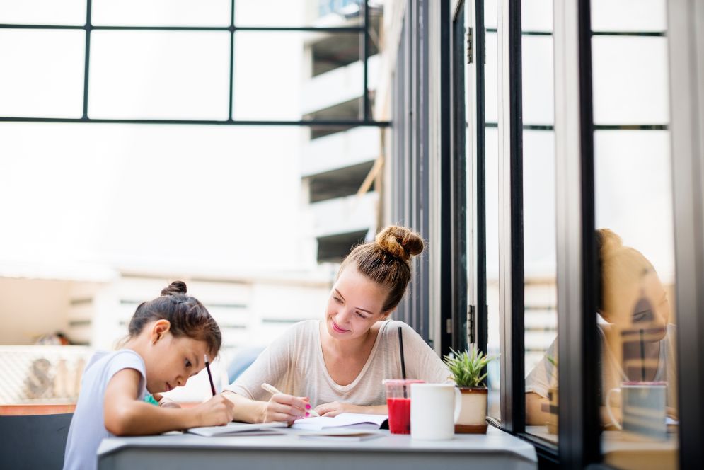 PSLE English Tutor teaching
